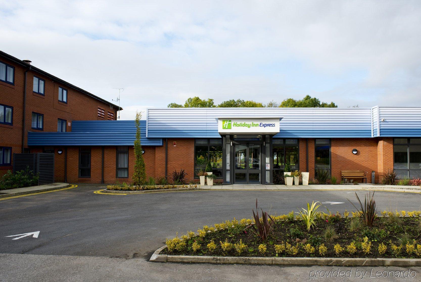 Holiday Inn Express Preston South By Ihg Dış mekan fotoğraf