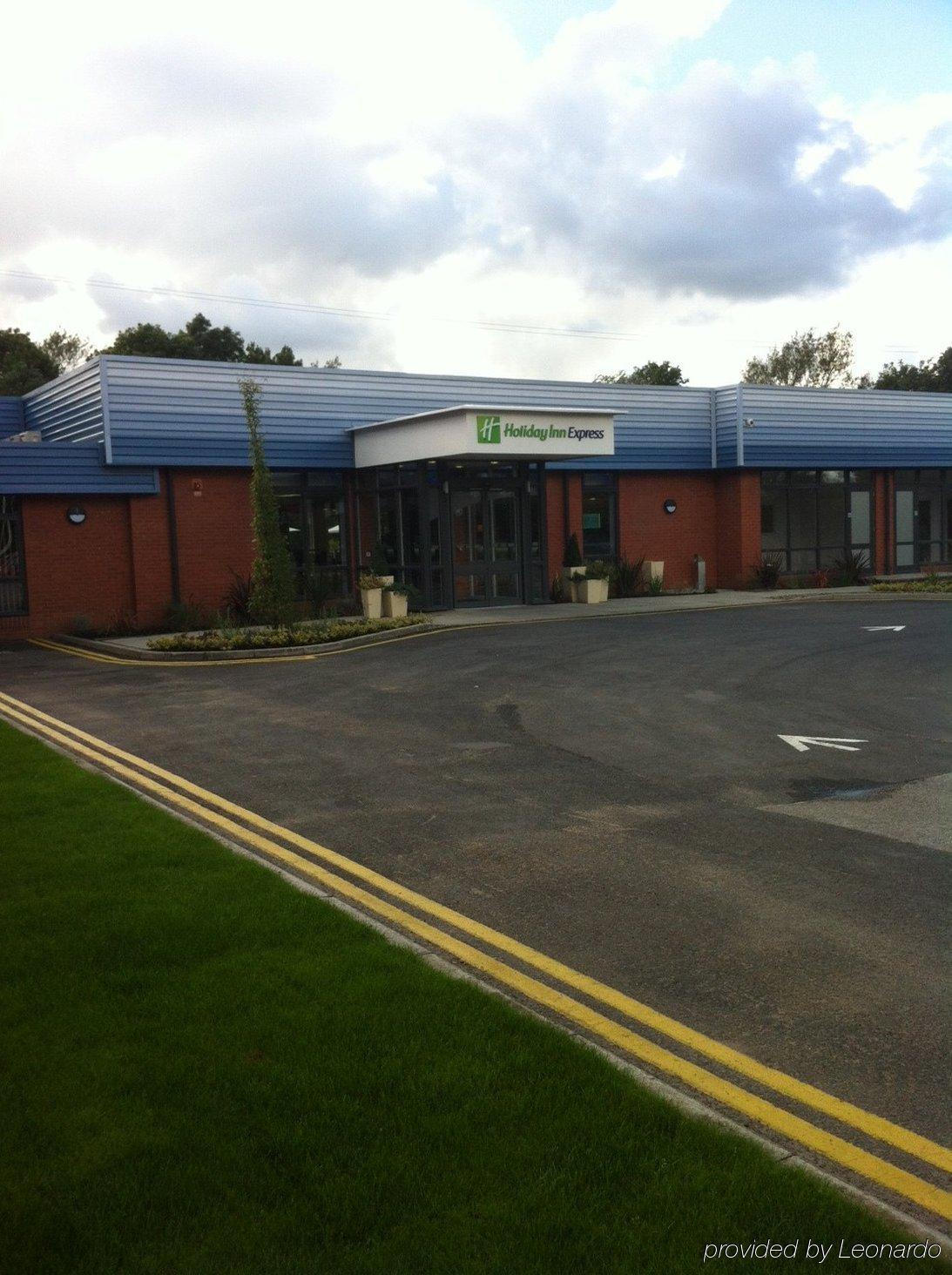 Holiday Inn Express Preston South By Ihg Dış mekan fotoğraf